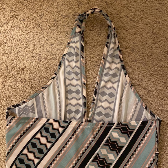 BCBG halter top - Picture 9 of 14